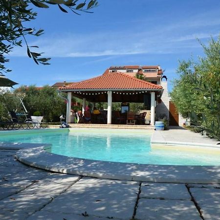 Family Friendly Apartments With A Swimming Pool Povljana, Pag - 244 מראה חיצוני תמונה