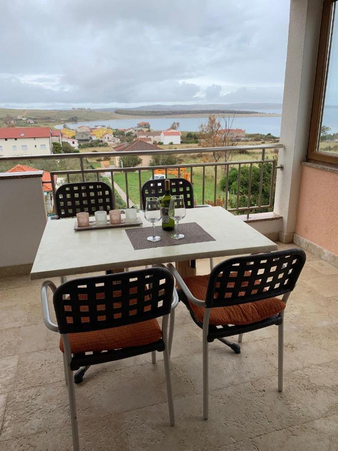 Family Friendly Apartments With A Swimming Pool Povljana, Pag - 244 מראה חיצוני תמונה