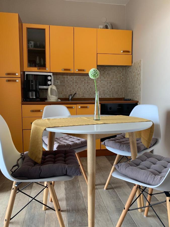 Family Friendly Apartments With A Swimming Pool Povljana, Pag - 244 מראה חיצוני תמונה