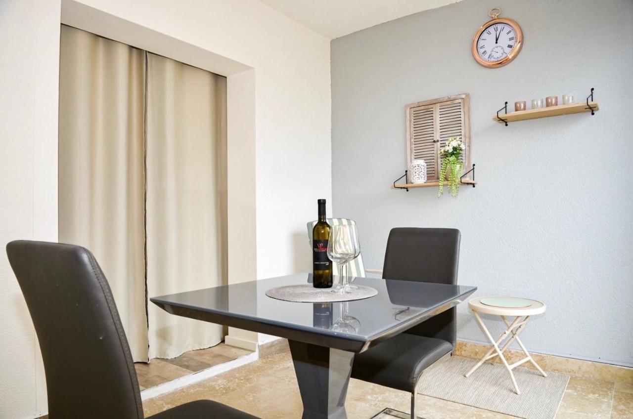 Family Friendly Apartments With A Swimming Pool Povljana, Pag - 244 מראה חיצוני תמונה