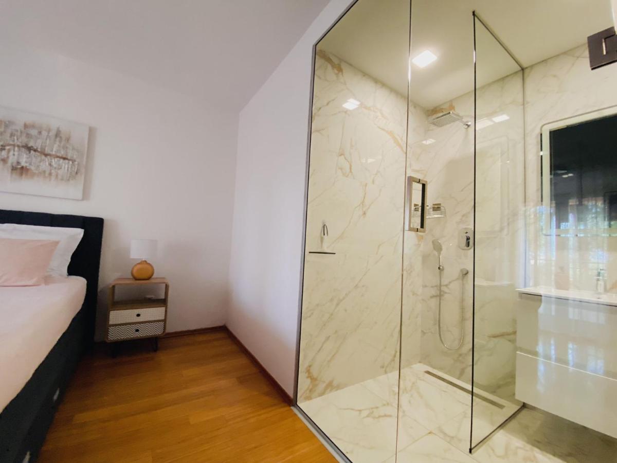 Family Friendly Apartments With A Swimming Pool Povljana, Pag - 244 מראה חיצוני תמונה
