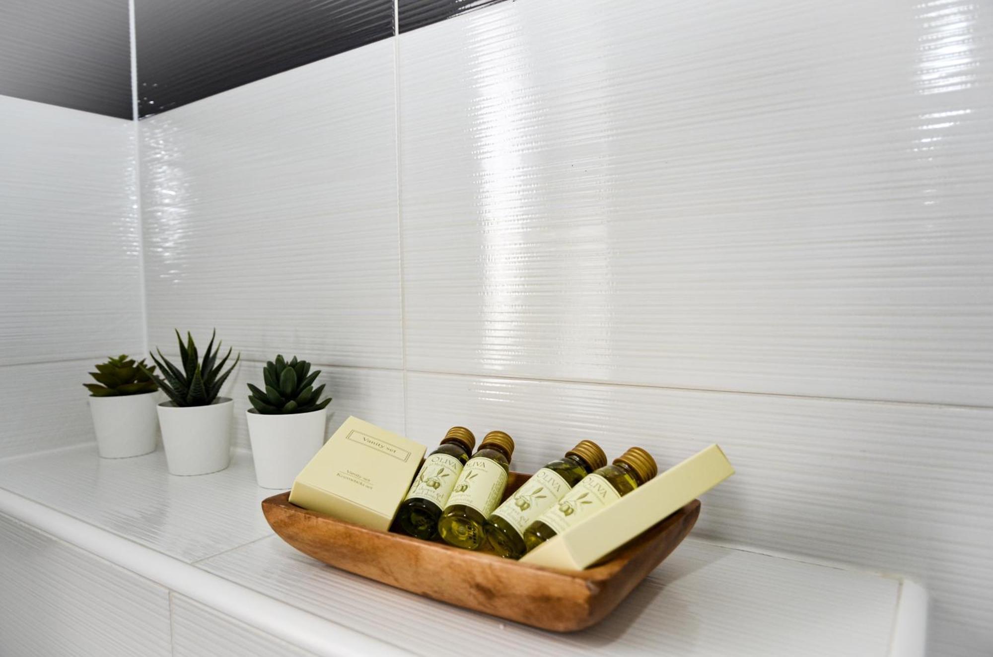 Family Friendly Apartments With A Swimming Pool Povljana, Pag - 244 חדר תמונה