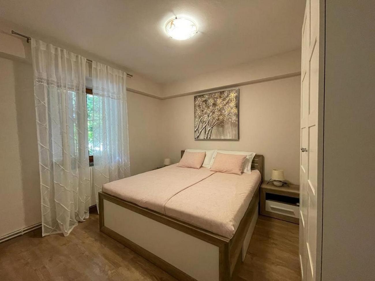 Family Friendly Apartments With A Swimming Pool Povljana, Pag - 244 מראה חיצוני תמונה